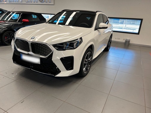 BMW iX2 2026