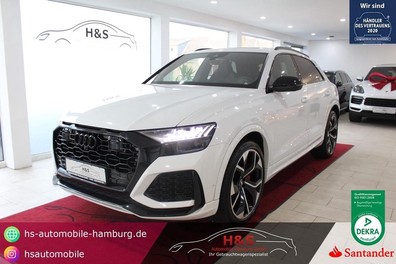 Audi RSQ8