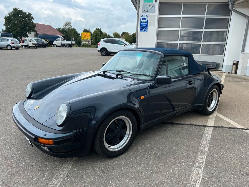 Porsche 930