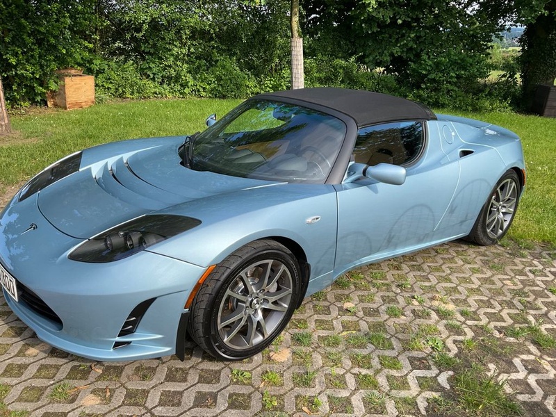 Tesla Roadster