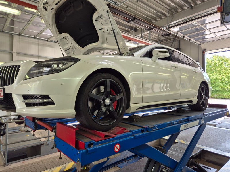 Mercedes-Benz CLS-Class