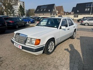 Mercedes-Benz 300 1990