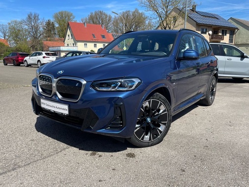 BMW iX3 2023