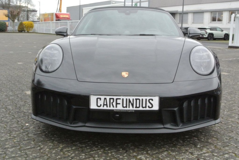 Porsche 992