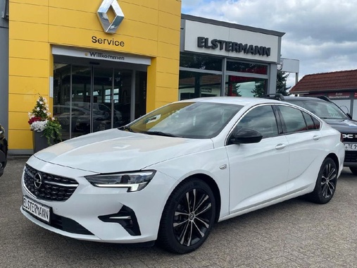 Opel Insignia 2022