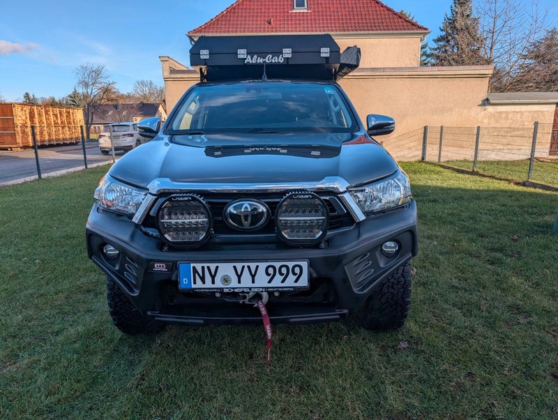 Toyota Hilux