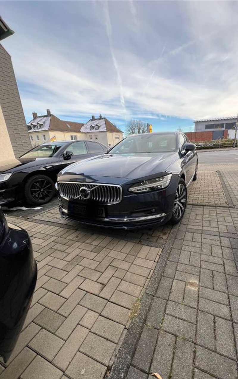 Volvo V90