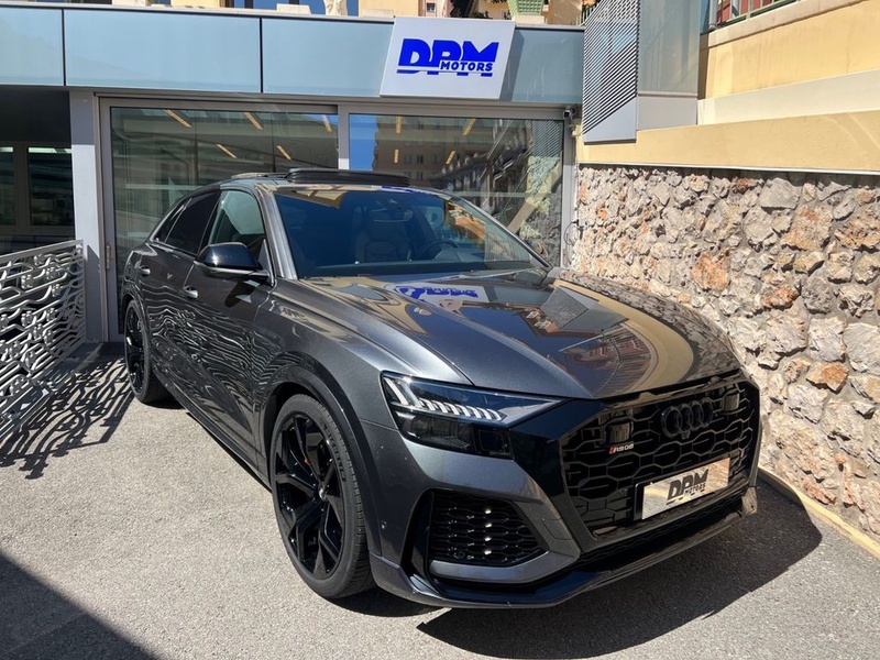Audi RSQ8