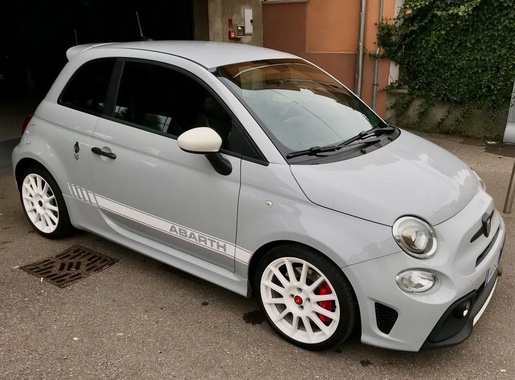 Abarth 595 2019