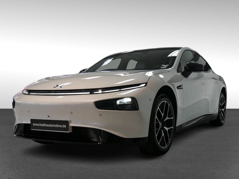 XPeng P7