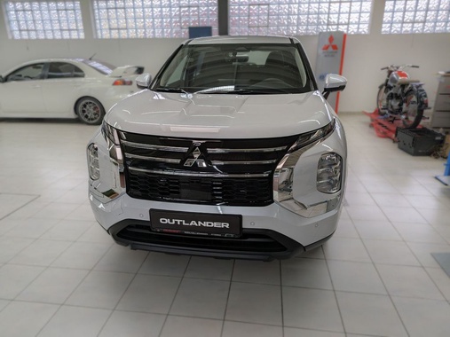 Mitsubishi Outlander 2026