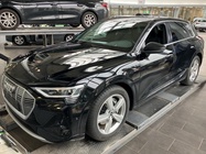 Audi e-tron 2022