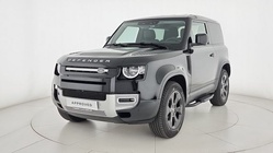 Land Rover Defender 2025