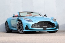 Aston Martin DB12 2024