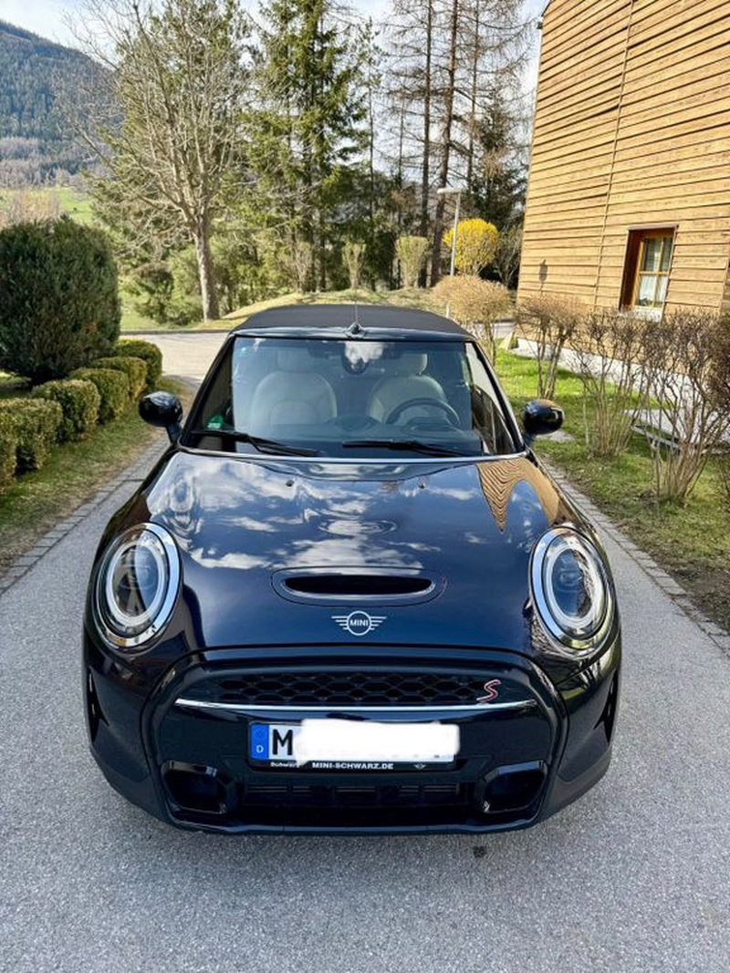 MINI Cabrio