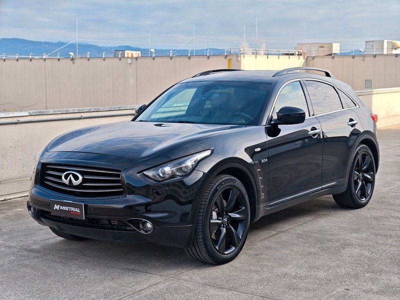 Infiniti QX70