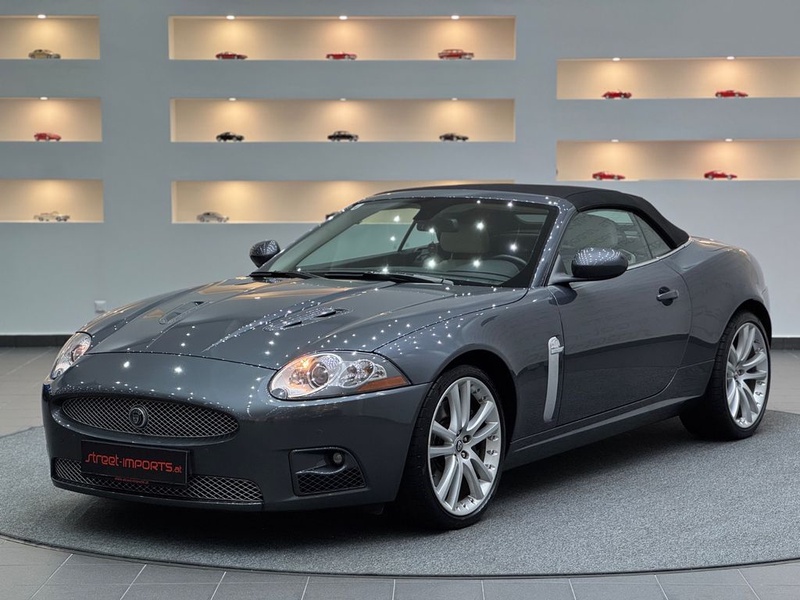 Jaguar XKR
