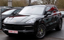 Porsche Cayenne 2021