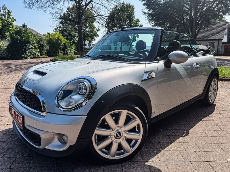MINI Cabrio