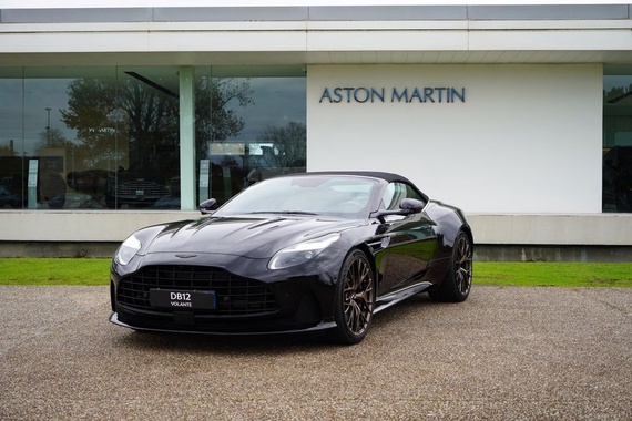 Aston Martin DB12 2026