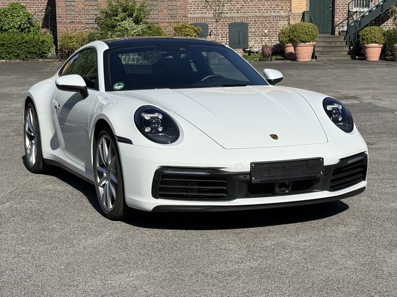 Porsche 992