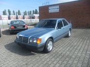 Mercedes-Benz E-Class 1984