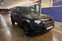 Land Rover Defender 2025