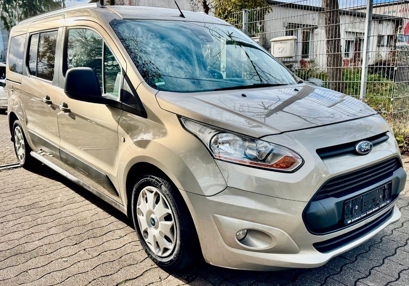 Ford Grand Tourneo