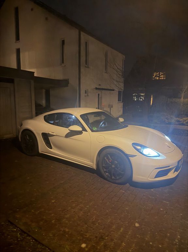 Porsche Cayman