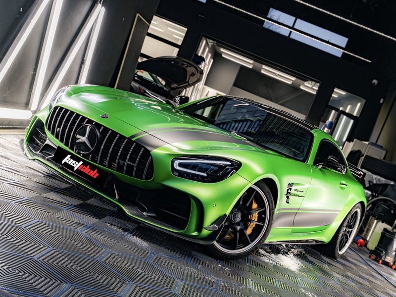 Mercedes-Benz AMG GT