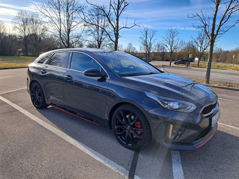 Kia pro cee'd / ProCeed