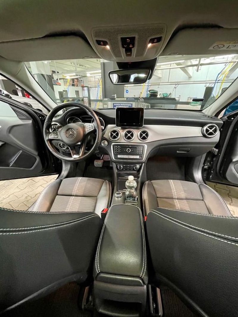 Mercedes-Benz GLA-Class