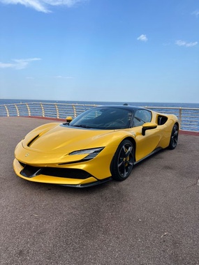 Ferrari SF90 2022