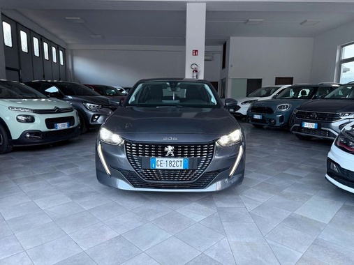 Peugeot 208 2021