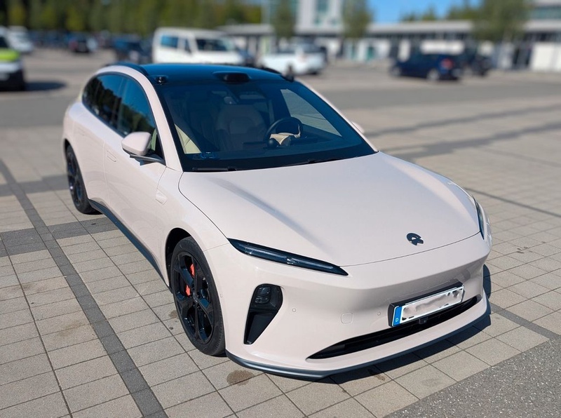 NIO ET5