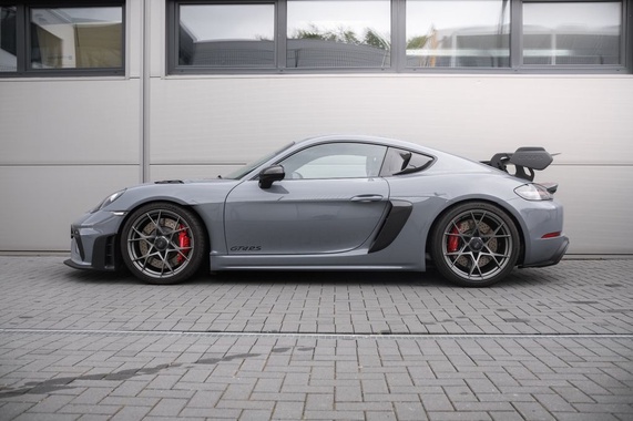 Porsche Cayman 2022