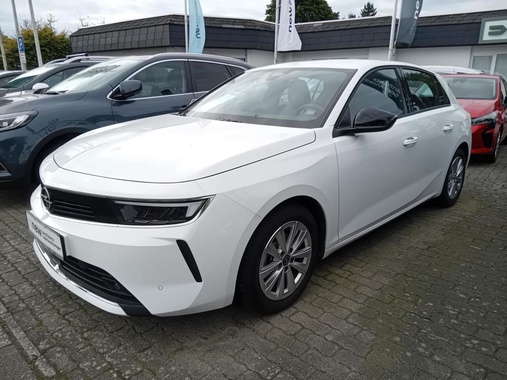 Opel Astra 2023