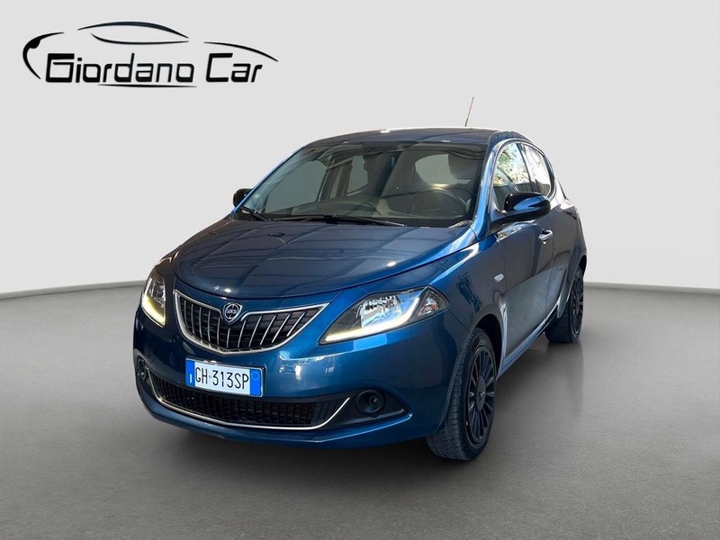 Lancia Ypsilon