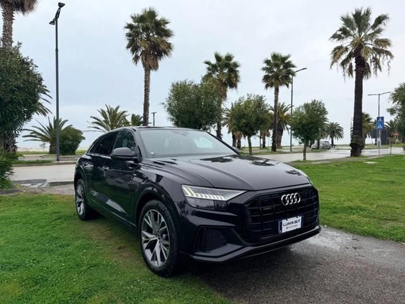 Audi Q8