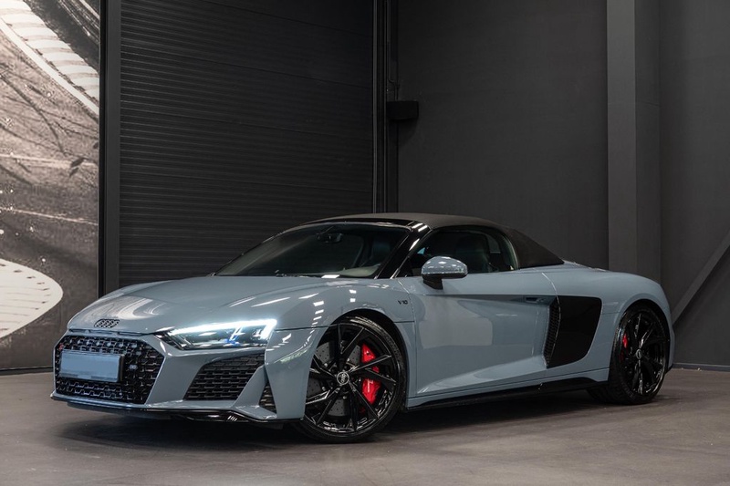 Audi R8