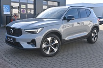Volvo XC40 2025