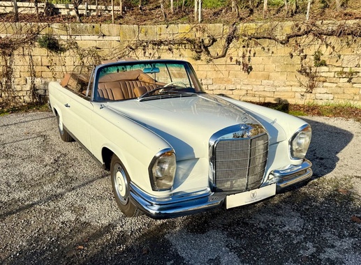 Mercedes-Benz 220 1964