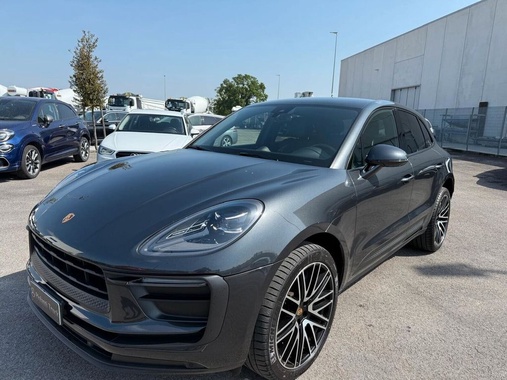 Porsche Macan 2021