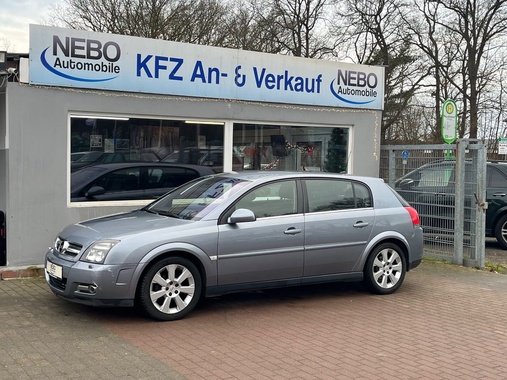 Opel Signum 2005