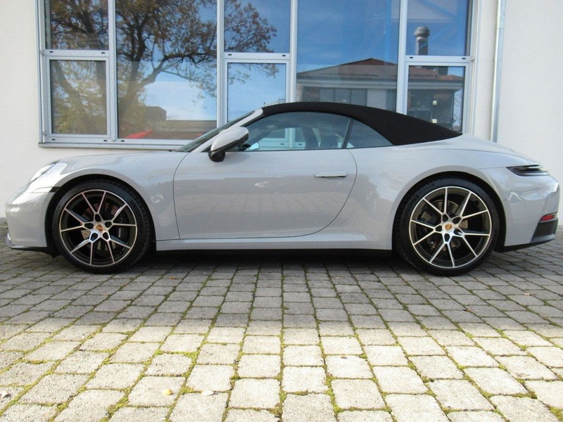 Porsche 992