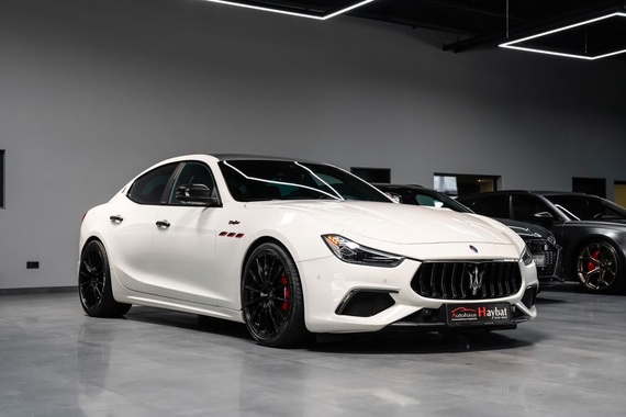 Maserati Ghibli 2021