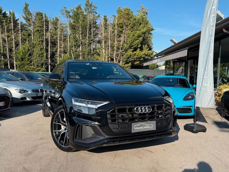 Audi Q8