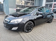 Opel Astra 2011