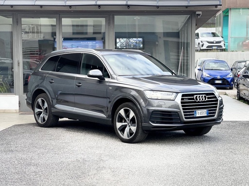 Audi Q7