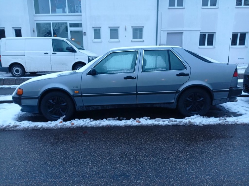 Saab 9000